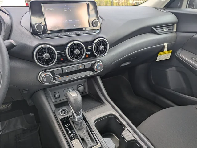 SEMINUEVOS NISSAN Sentra at Kennesaw, in Town Center Nissan