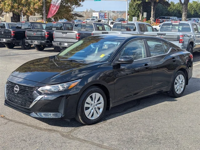 SEMINUEVOS NISSAN Sentra at Kennesaw, in Town Center Nissan