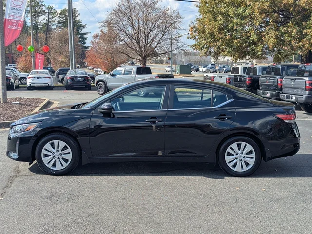 SEMINUEVOS NISSAN Sentra at Kennesaw, in Town Center Nissan