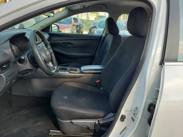 SEMINUEVOS NISSAN Sentra a Estados en autogozo
