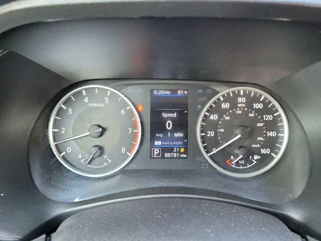 SEMINUEVOS NISSAN Sentra a Estados en autogozo