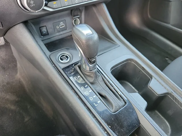 SEMINUEVOS NISSAN Sentra a Estados en autogozo