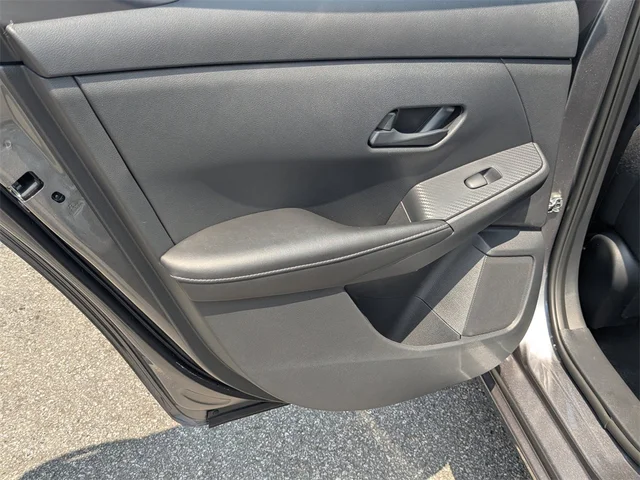 SEMINUEVOS NISSAN Sentra at Kennesaw, in Town Center Nissan