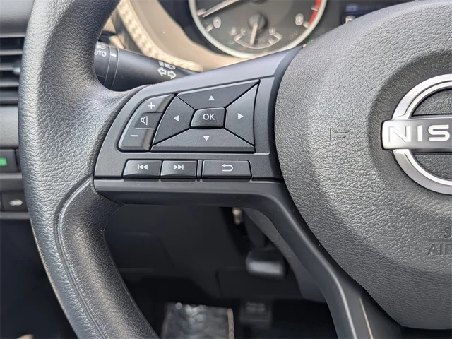 SEMINUEVOS NISSAN Sentra at Kennesaw, in Town Center Nissan