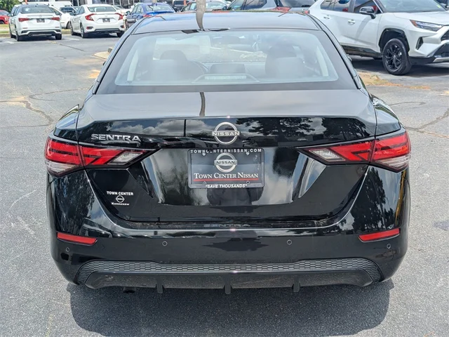 SEMINUEVOS NISSAN Sentra at Kennesaw, in Town Center Nissan