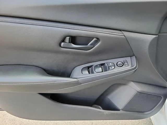 SEMINUEVOS NISSAN Sentra a Estados en autogozo