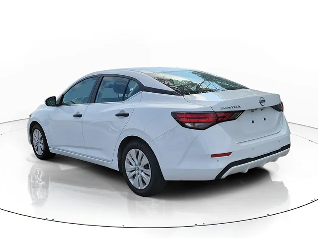SEMINUEVOS NISSAN Sentra a Estados en autogozo