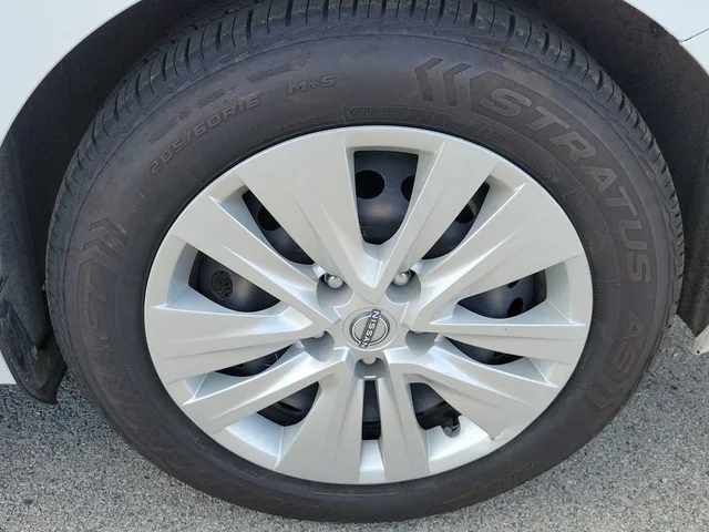 SEMINUEVOS NISSAN Sentra a Estados en autogozo