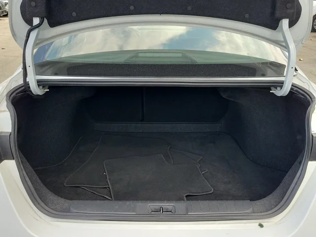 SEMINUEVOS NISSAN Sentra a Estados en autogozo