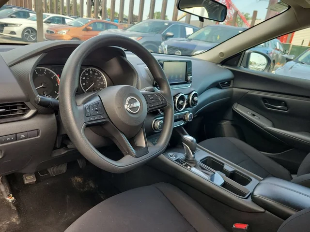 SEMINUEVOS NISSAN Sentra a Estados en autogozo