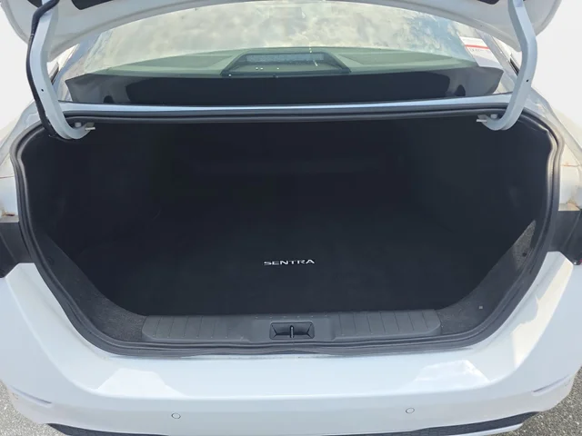 SEMINUEVOS NISSAN Sentra a Estados en autogozo