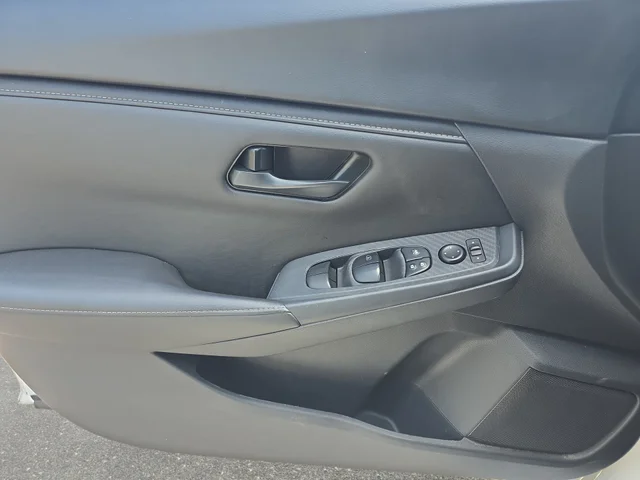 SEMINUEVOS NISSAN Sentra a Estados en autogozo