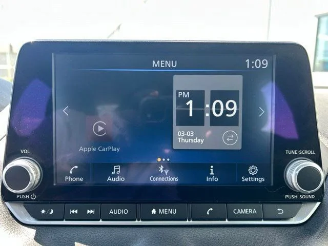 SEMINUEVOS NISSAN Sentra a Estados en autogozo