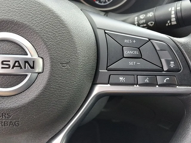 SEMINUEVOS NISSAN Sentra a Estados en autogozo