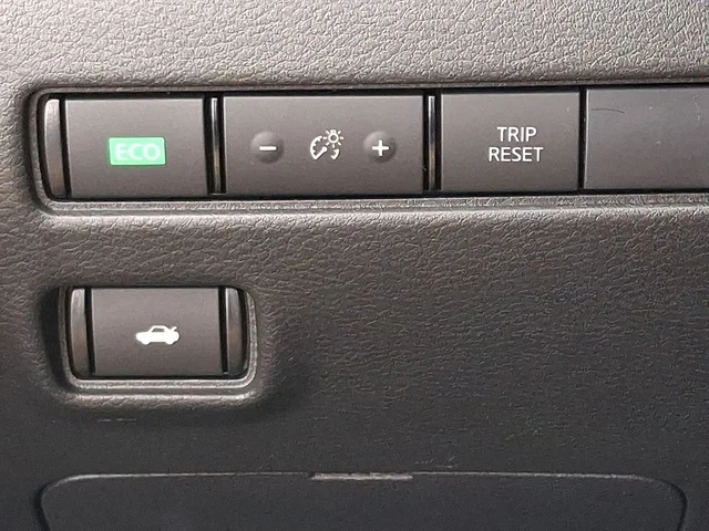 SEMINUEVOS NISSAN Sentra a Estados en autogozo