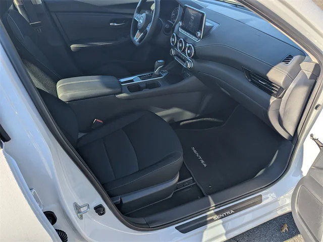 SEMINUEVOS NISSAN Sentra at Kennesaw, in Town Center Nissan