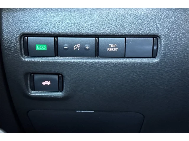 SEMINUEVOS NISSAN Sentra at ELK GROVE in Elk Grove Buick GMC