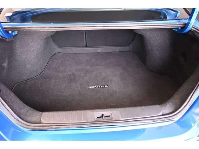 SEMINUEVOS NISSAN Sentra a Estados en autogozo