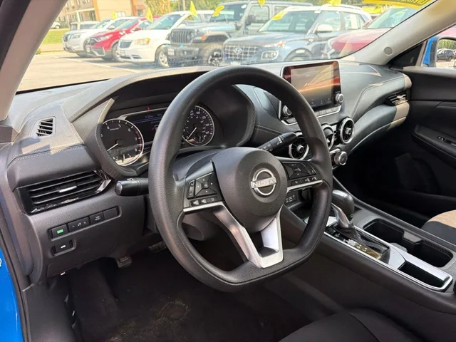 SEMINUEVOS NISSAN Sentra a Estados en autogozo