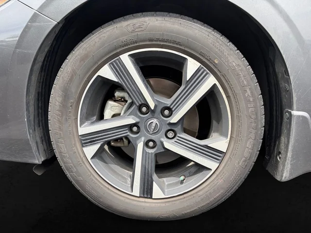 SEMINUEVOS NISSAN Sentra a Estados en autogozo