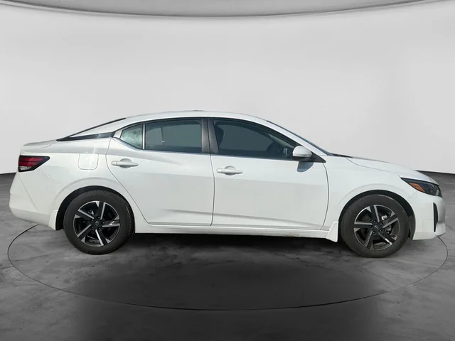 SEMINUEVOS NISSAN Sentra a Estados en autogozo
