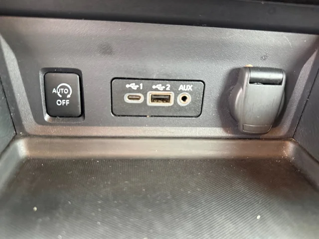 SEMINUEVOS NISSAN Sentra a Estados en autogozo