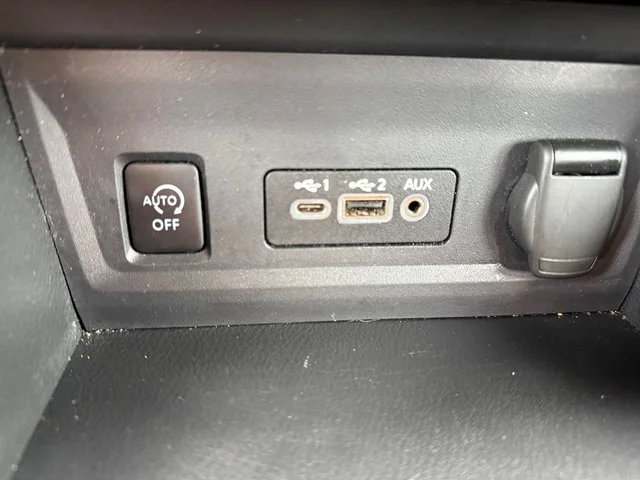 SEMINUEVOS NISSAN Sentra a Estados en autogozo