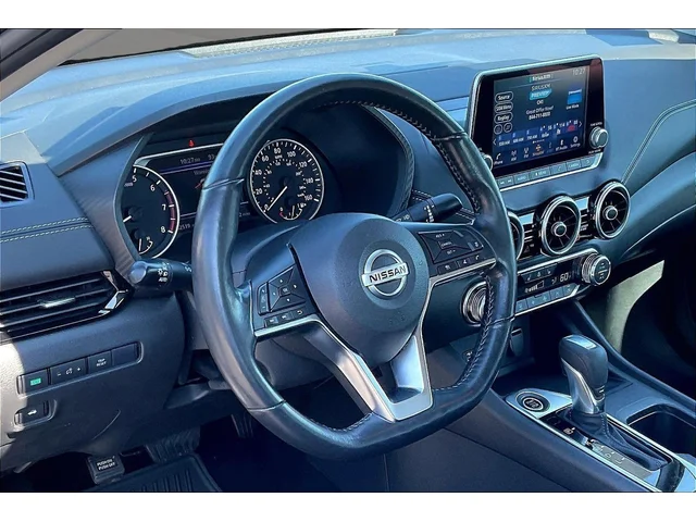 SEMINUEVOS NISSAN Sentra a Estados en autogozo