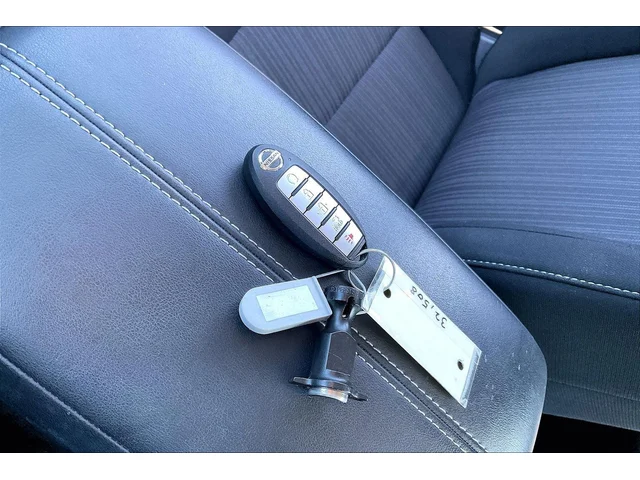 SEMINUEVOS NISSAN Sentra a Estados en autogozo
