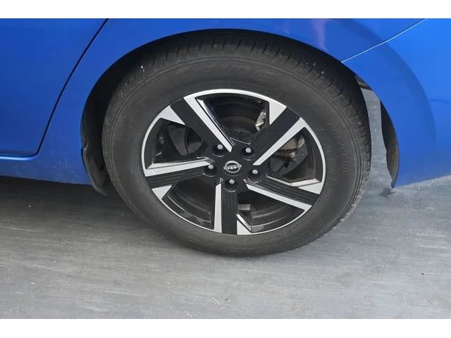 SEMINUEVOS NISSAN Sentra a Estados en autogozo