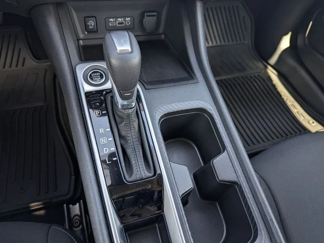SEMINUEVOS NISSAN Sentra a Estados en autogozo