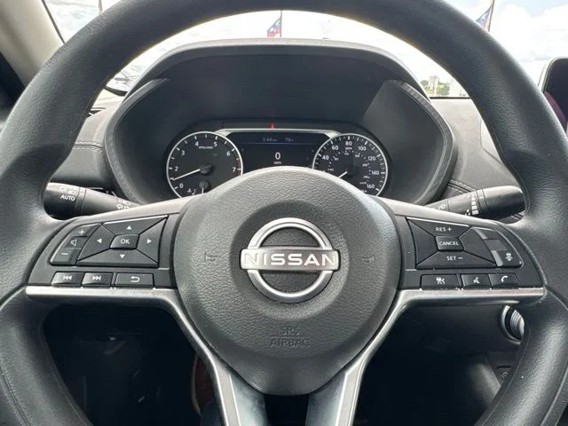 SEMINUEVOS NISSAN Sentra a Estados en autogozo