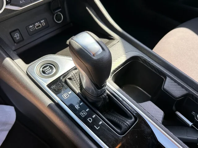SEMINUEVOS NISSAN Sentra a Estados en autogozo