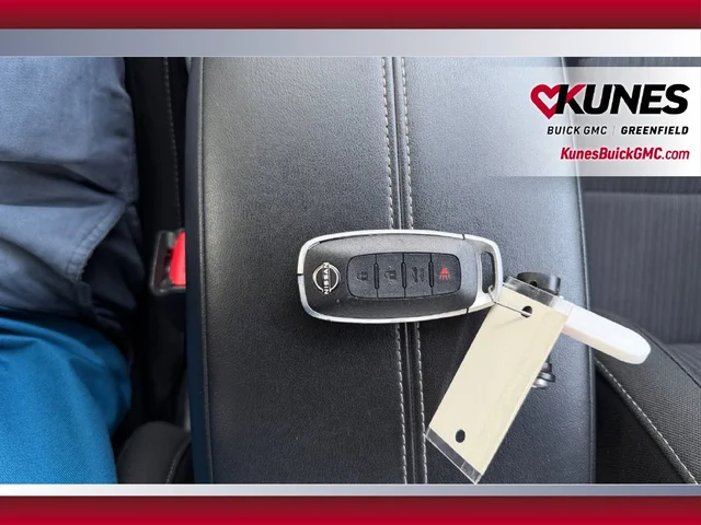 SEMINUEVOS NISSAN Sentra a Estados en autogozo