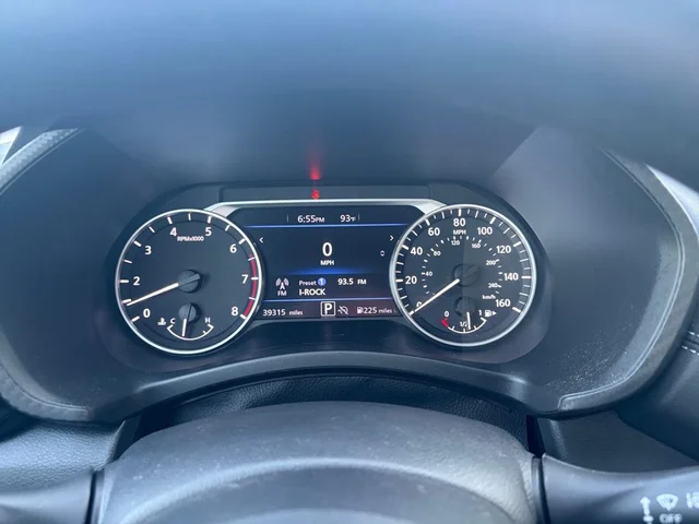 SEMINUEVOS NISSAN Sentra a Estados en autogozo