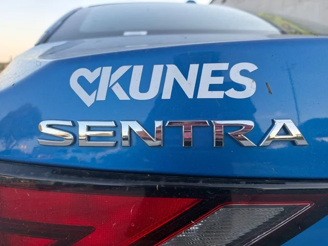 SEMINUEVOS NISSAN Sentra a Estados en autogozo
