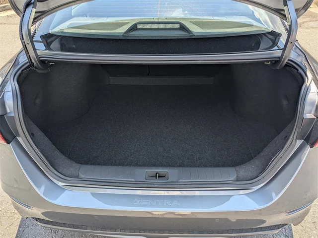 SEMINUEVOS NISSAN Sentra at Kennesaw, in Town Center Nissan