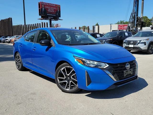 SEMINUEVOS NISSAN Sentra a Estados en autogozo