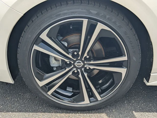 SEMINUEVOS NISSAN Sentra a Estados en autogozo