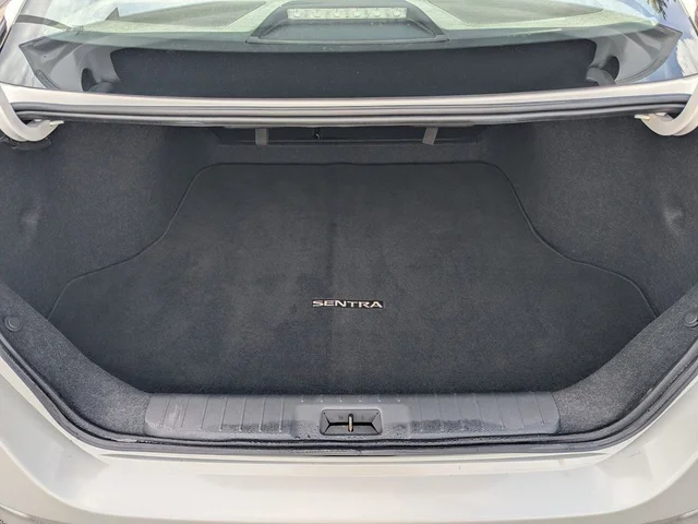 SEMINUEVOS NISSAN Sentra a Estados en autogozo