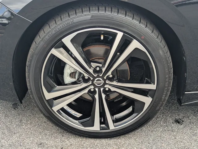 SEMINUEVOS NISSAN Sentra a Estados en autogozo