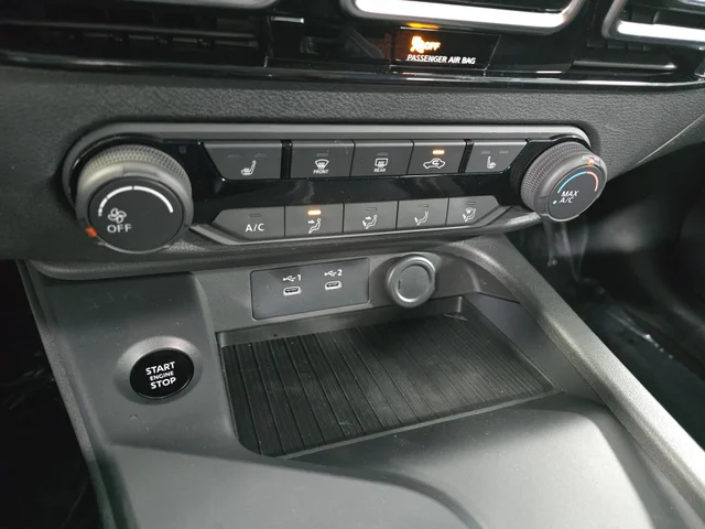 Nuevos NISSAN SENTRA à Estados chez autogozo