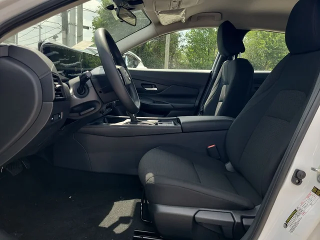 Nuevos NISSAN SENTRA à Estados chez autogozo