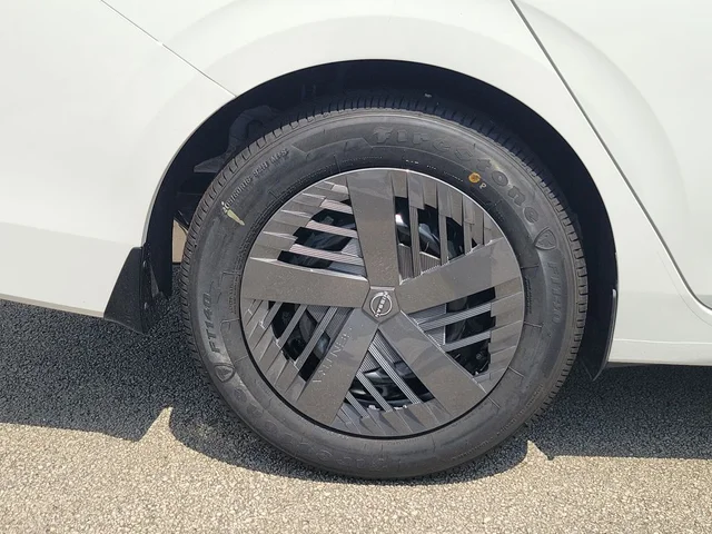Nuevos NISSAN SENTRA à Estados chez autogozo