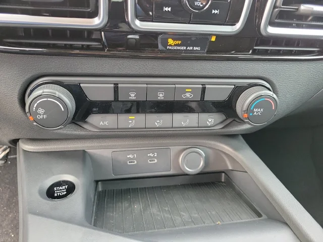 Nuevos NISSAN SENTRA à Estados chez autogozo