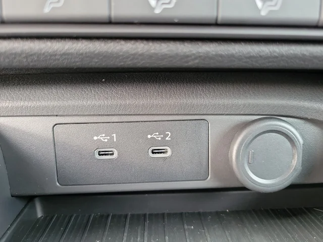 Nuevos NISSAN SENTRA à Estados chez autogozo