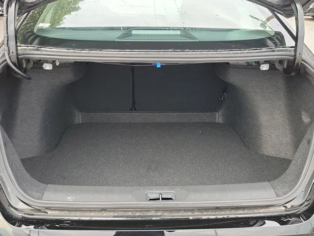 Nuevos NISSAN SENTRA à Estados chez autogozo