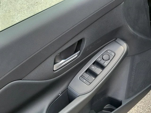 Nuevos NISSAN SENTRA à Estados chez autogozo