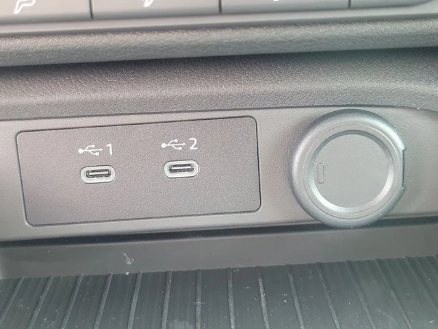 Nuevos NISSAN SENTRA à Estados chez autogozo