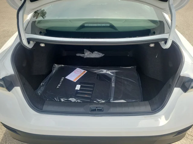 Nuevos NISSAN SENTRA à Estados chez autogozo